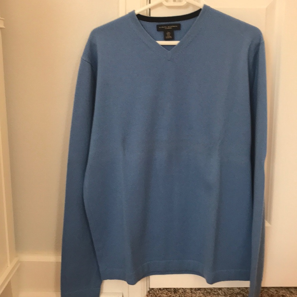 Banana Republic Cashmere v-neck sweater